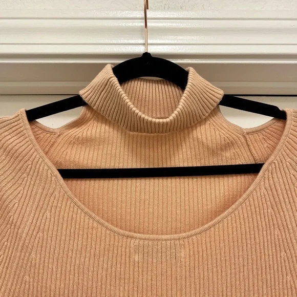 NWT NAADAM Silk / Cashmere Blend Open Back Mockneck - Picture 5 of 10